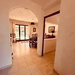 Villa Charmante Privée Avec Piscine *